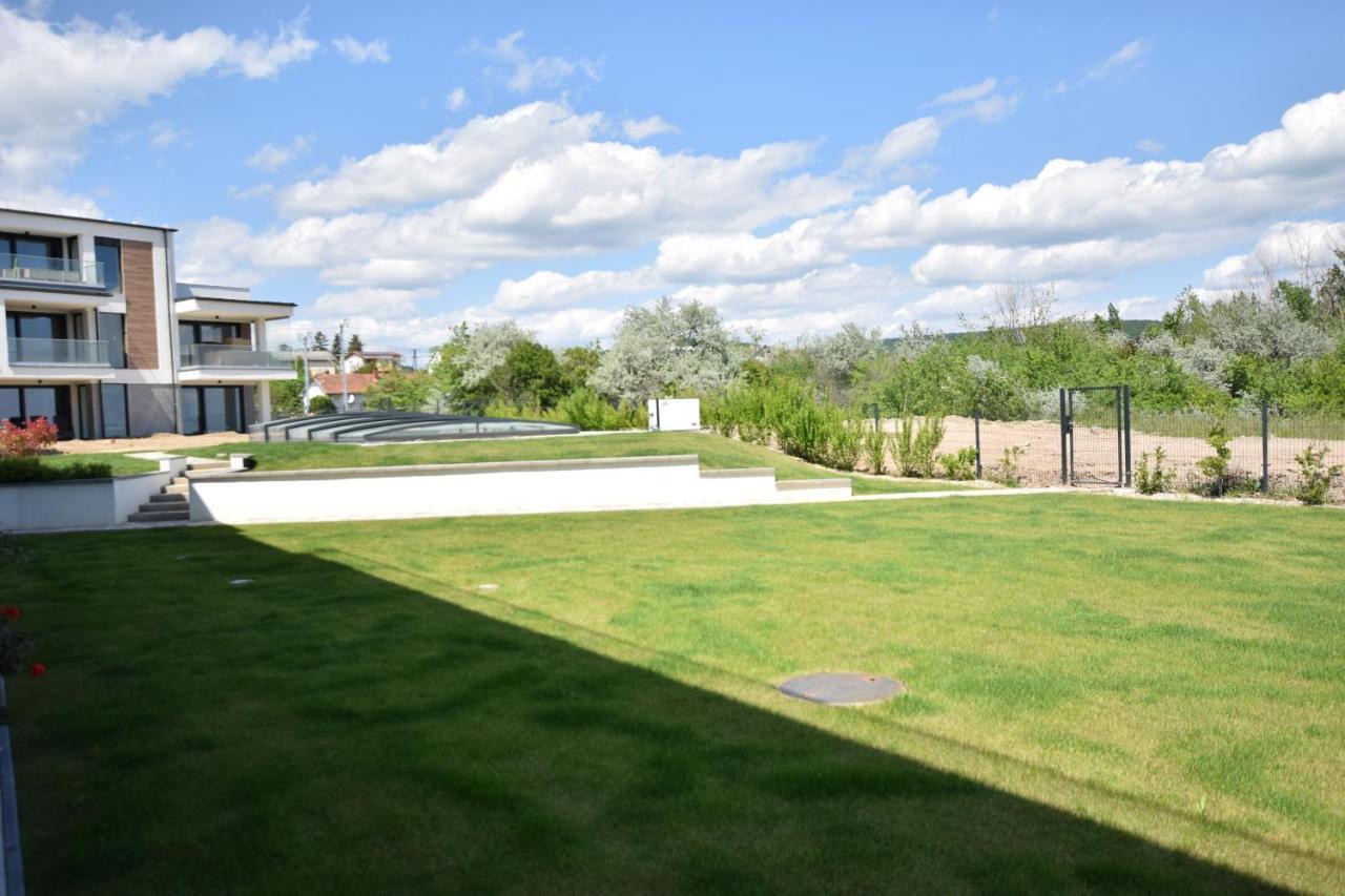 Olive Apartman Alsoors Luaran gambar