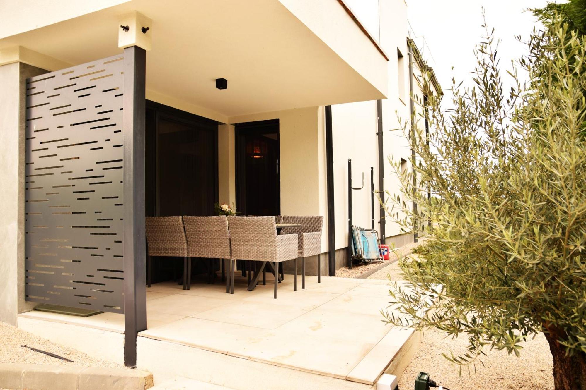 Olive Apartman Alsoors Luaran gambar